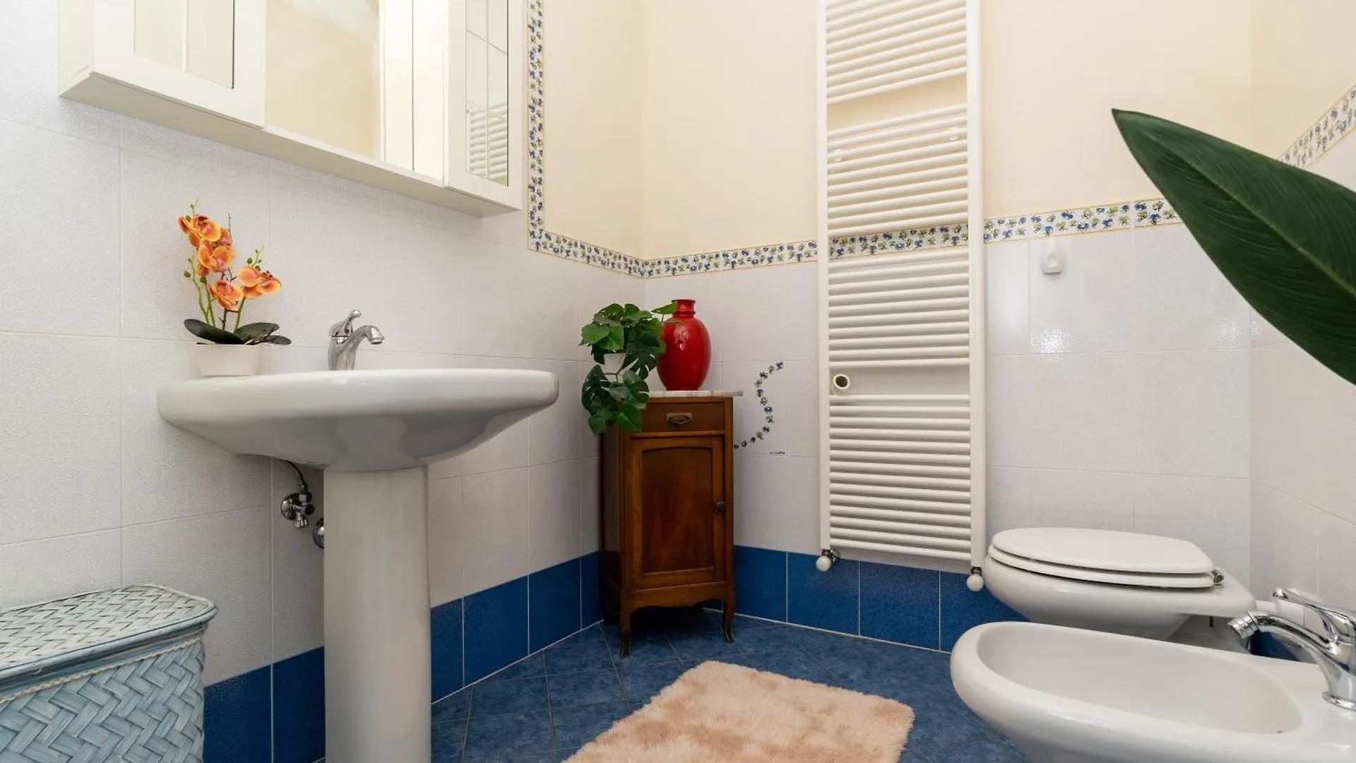 Vacation Villa With 3 Separate Apartments And Private Parking 马里纳-迪-皮特拉桑塔