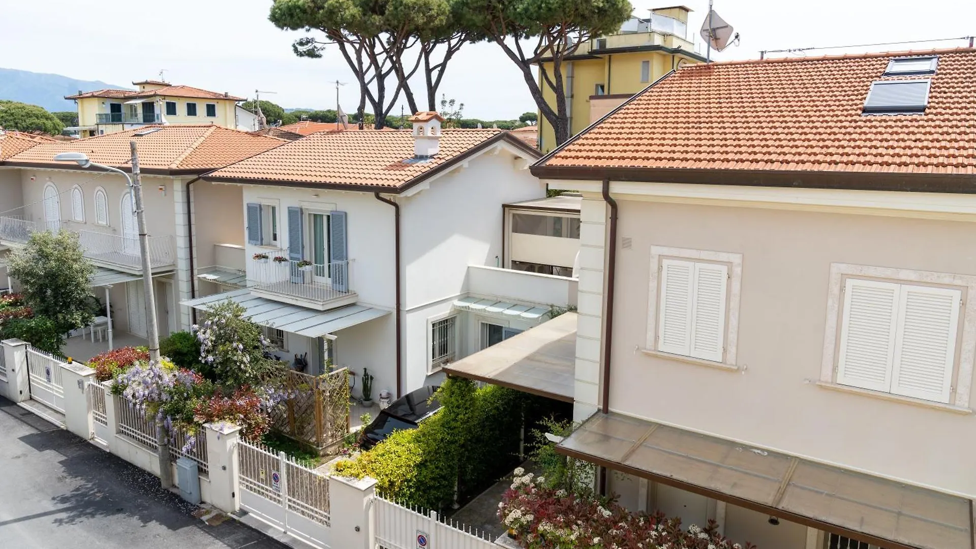 Vacation Villa With 3 Separate Apartments And Private Parking Marina di Pietrasanta 0*,