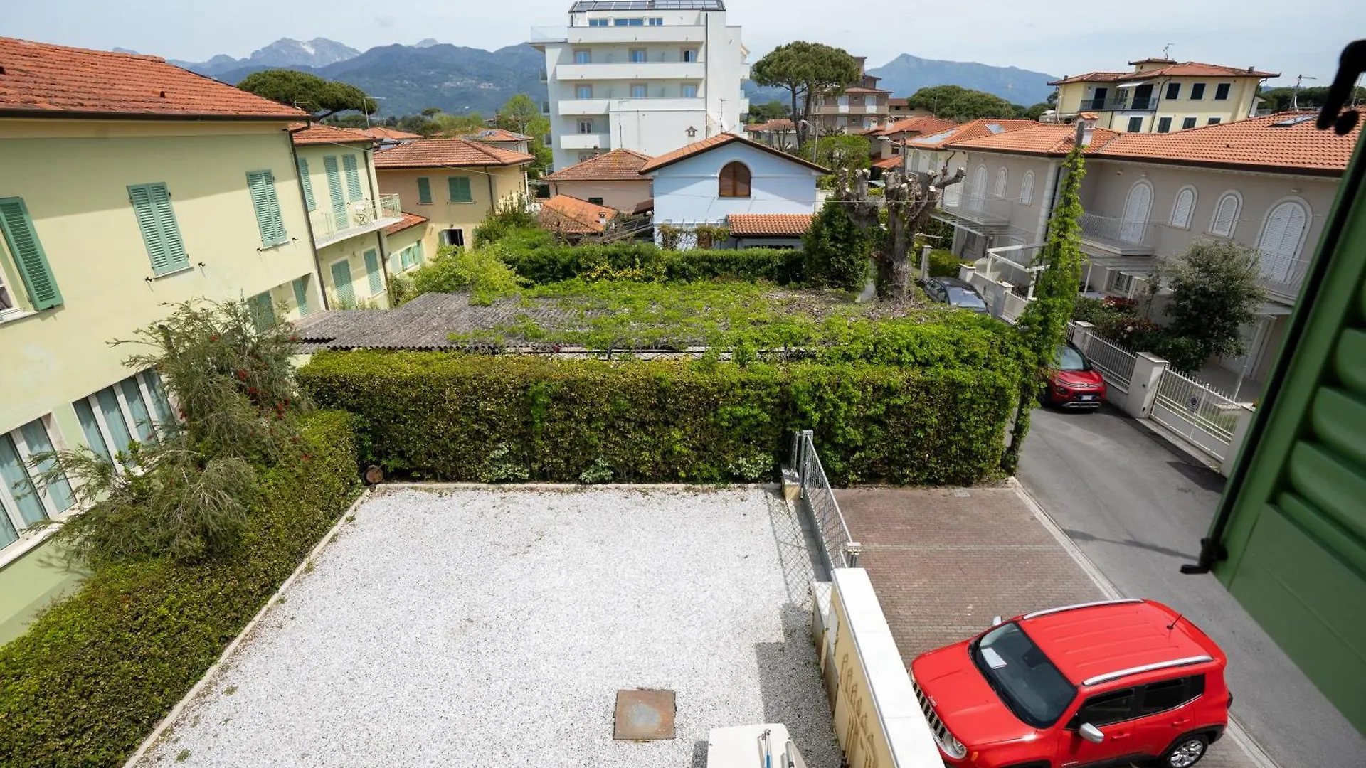 Vacation Villa With 3 Separate Apartments And Private Parking Marina di Pietrasanta Italia