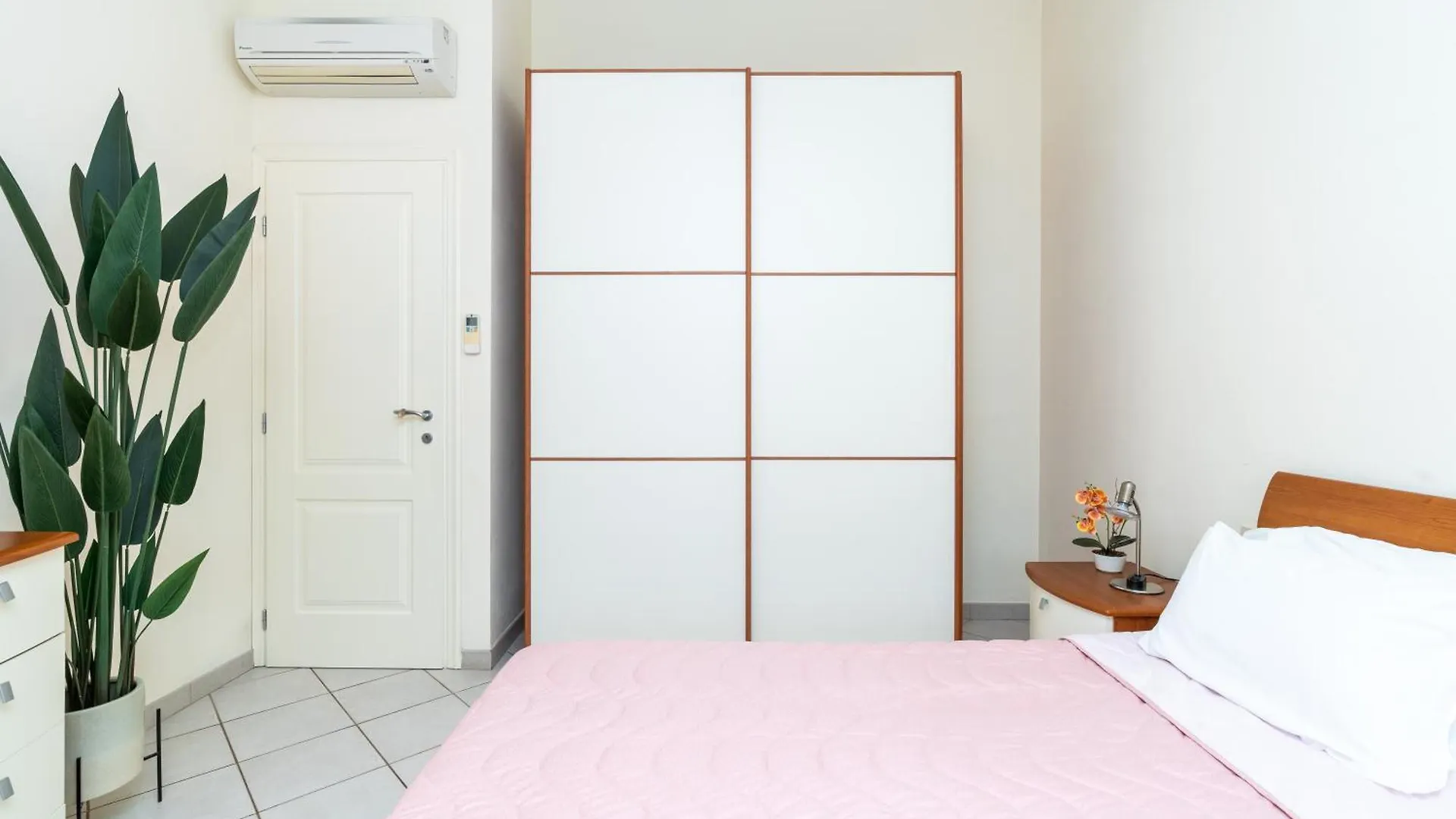Vacation Villa With 3 Separate Apartments And Private Parking Marina di Pietrasanta