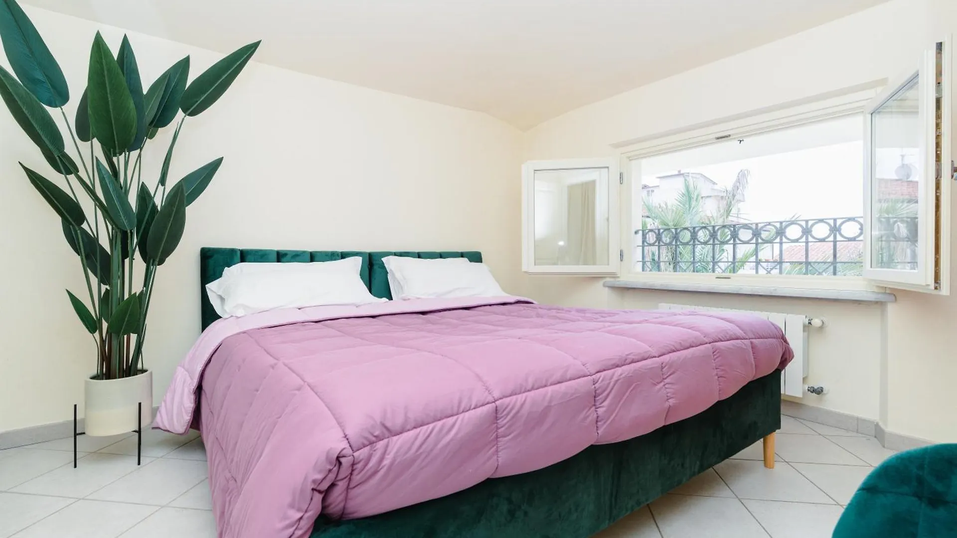 Vacation Villa With 3 Separate Apartments And Private Parking Marina di Pietrasanta Italia