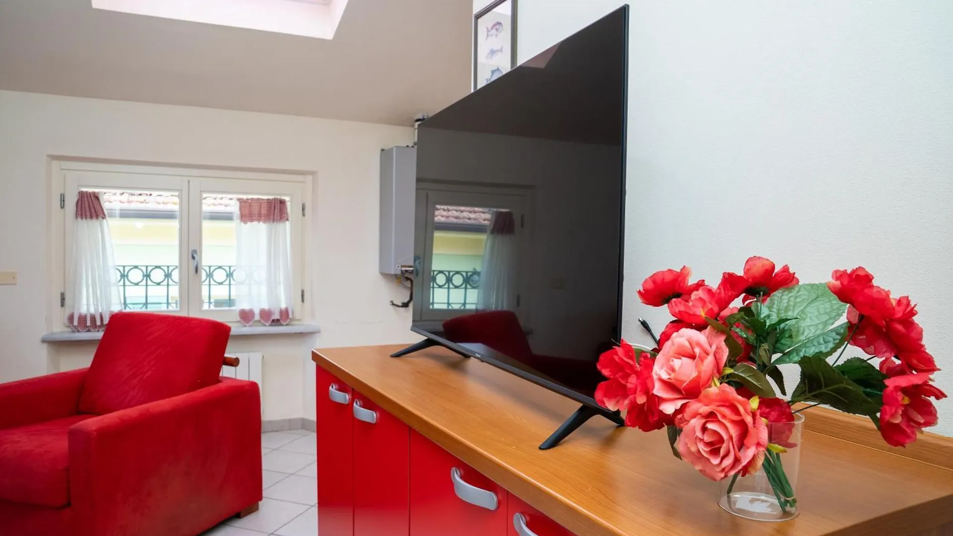 Vacation Villa With 3 Separate Apartments And Private Parking Marina di Pietrasanta