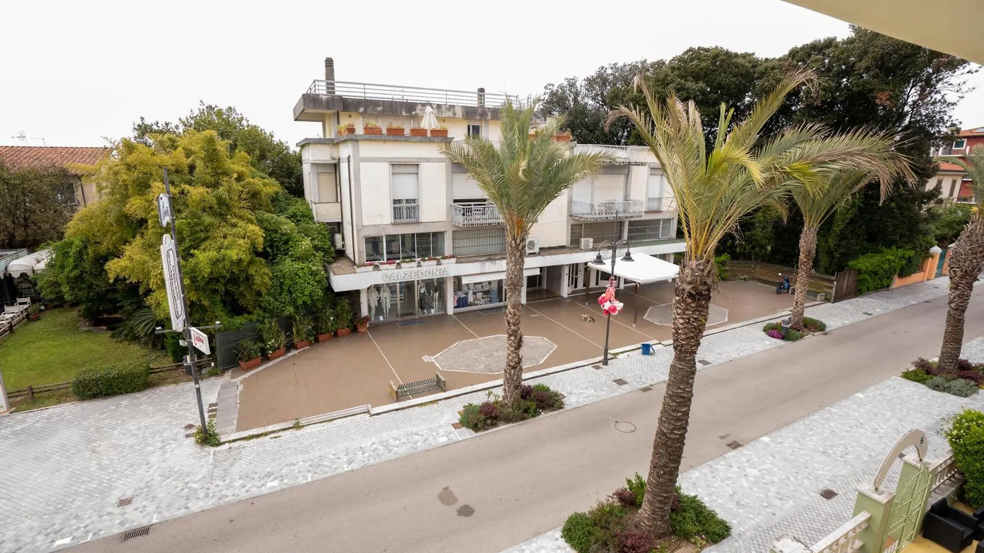 Vacation Villa With 3 Separate Apartments And Private Parking Marina di Pietrasanta