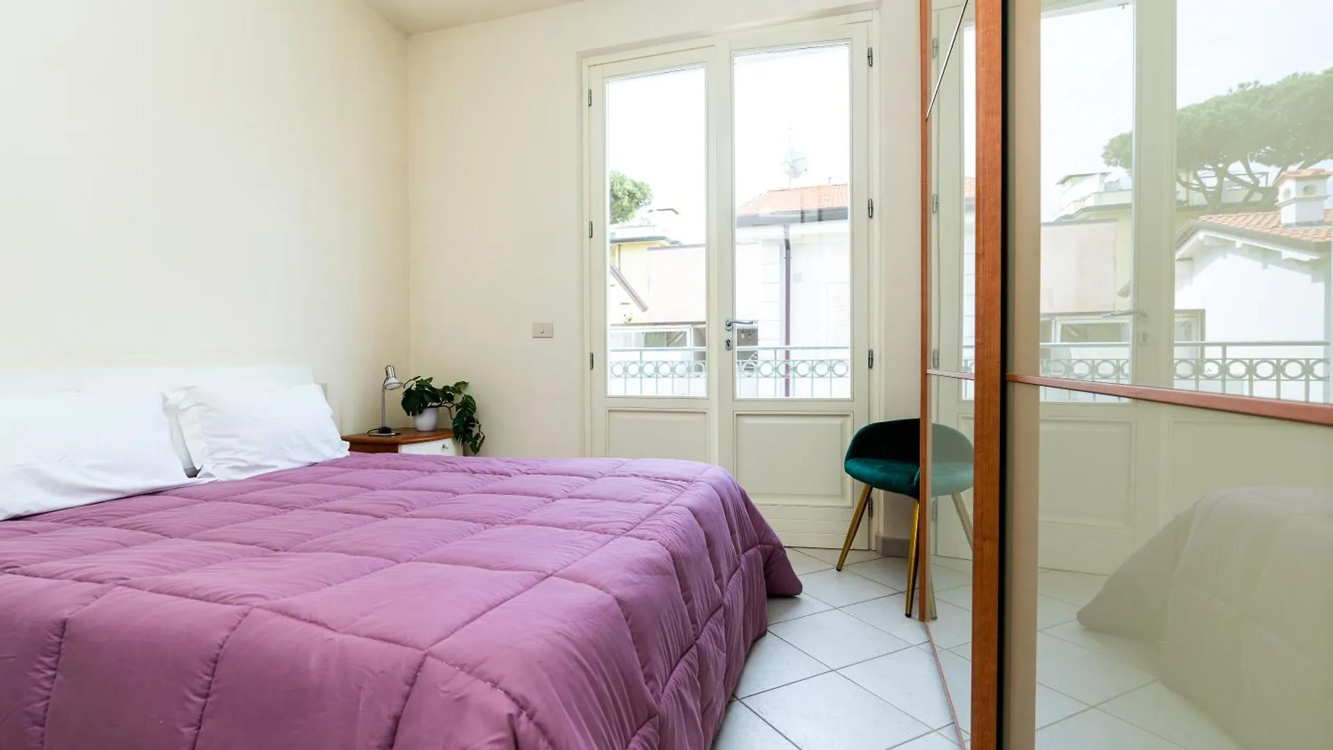 Vacation Villa With 3 Separate Apartments And Private Parking Marina di Pietrasanta 0*,